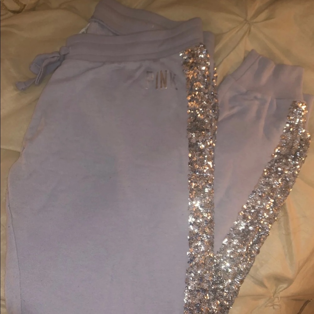VS pink sweatpants